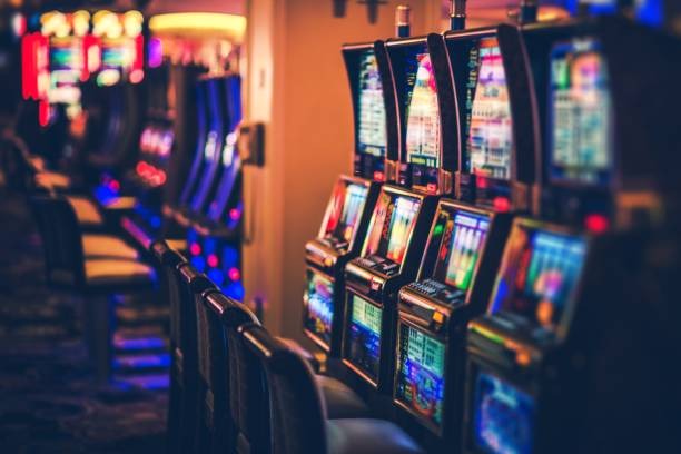 Crazy Time wheel and betting interface on duren77 live-dealer studio